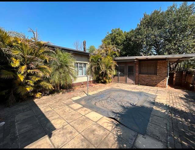4 BEDROOM PROPERTY TO RENT IN LYTTELTON